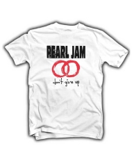 Camiseta Pearl Jam don´t give up. Camiseta Pearl Jam don´t give up.