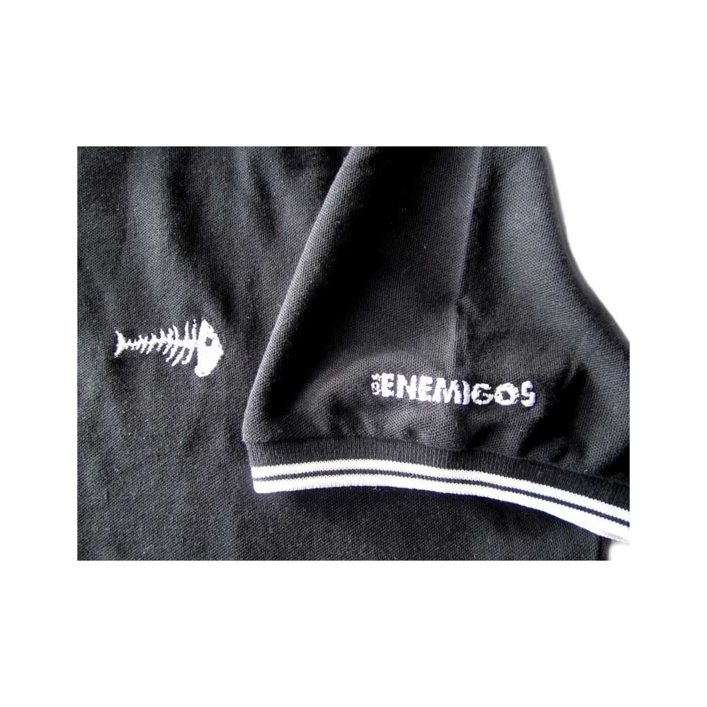 Polo Los enemigos Raspa Bordado